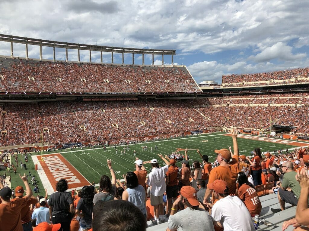 Texas-football-g55df40041 1920